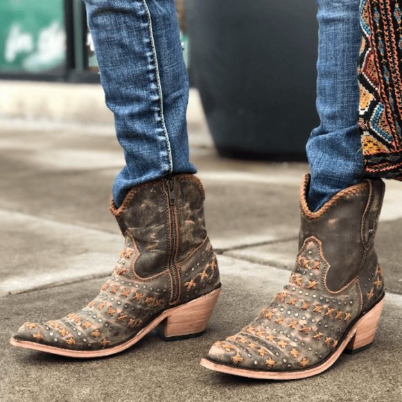 LIBERTY Black Shoes - Liberty Black Emily Studded Ankle Boots Size 9.5